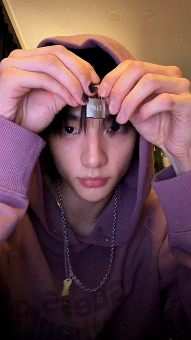 A moment captured by Hyunjin (Stray Kids)'s fan