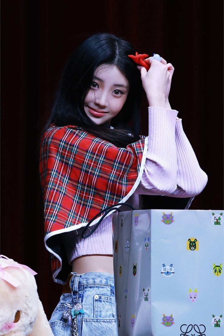 Latest photo of Wonhee (ILLIT)