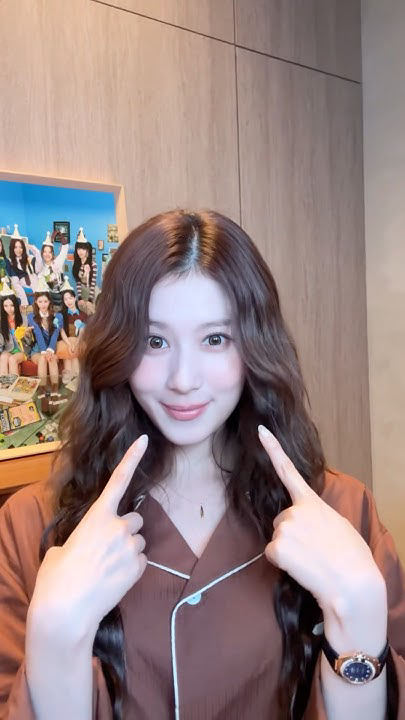 Behind-the-scenes cut of TWICE