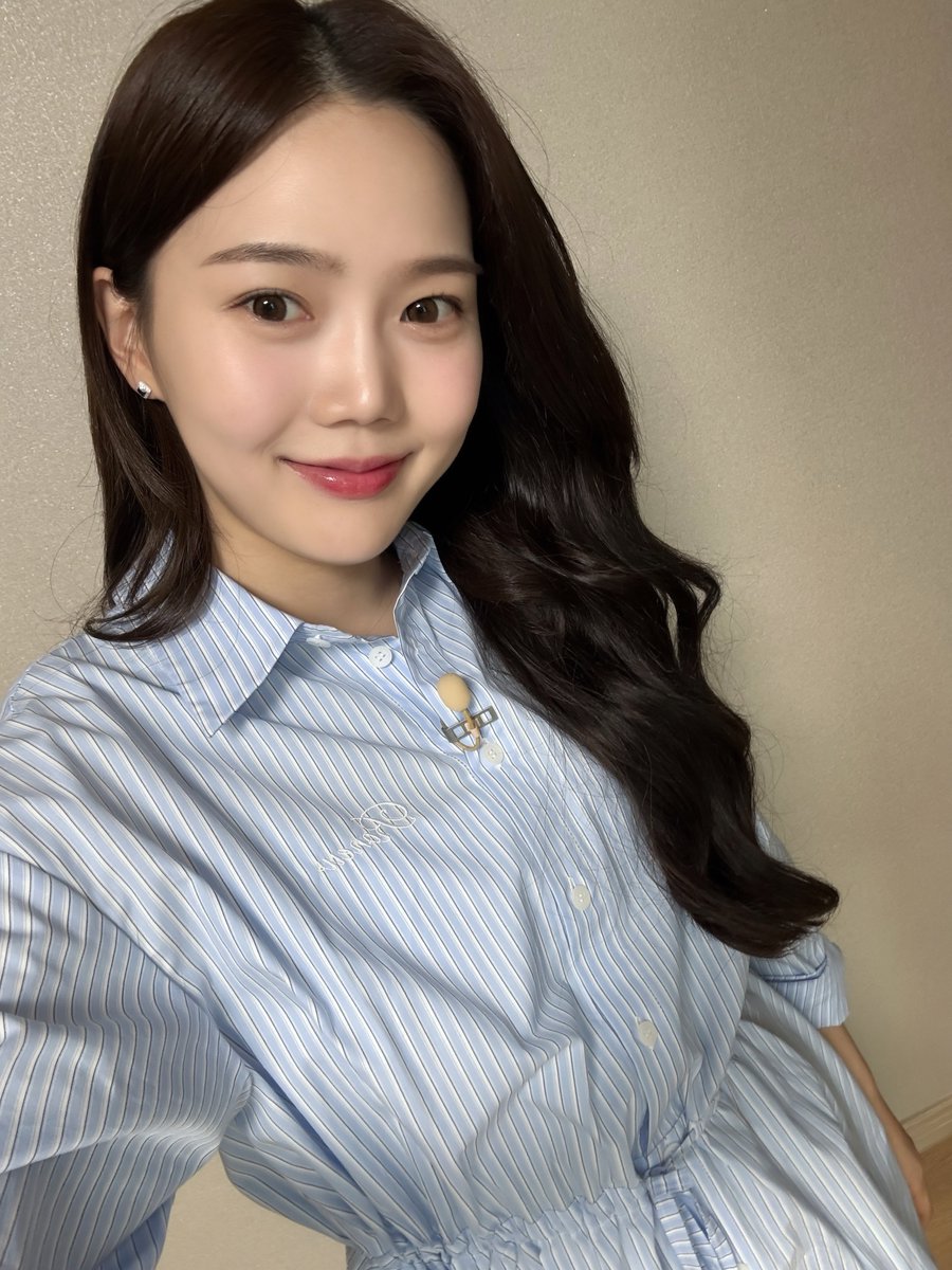 Latest photo of OH MY GIRL