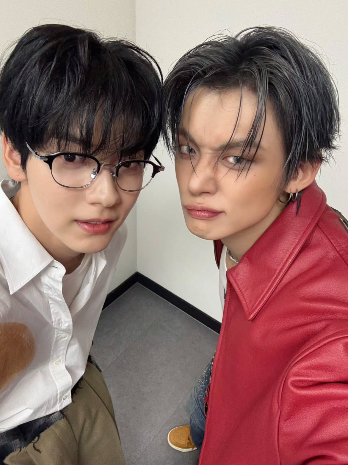 TOMORROW X TOGETHERの舞台裏ショット