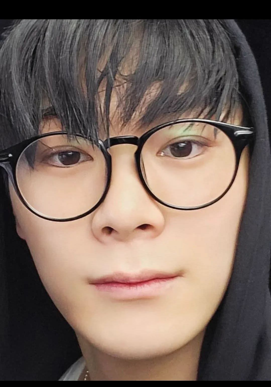 Recent activity shot of Moonbin (ASTRO)