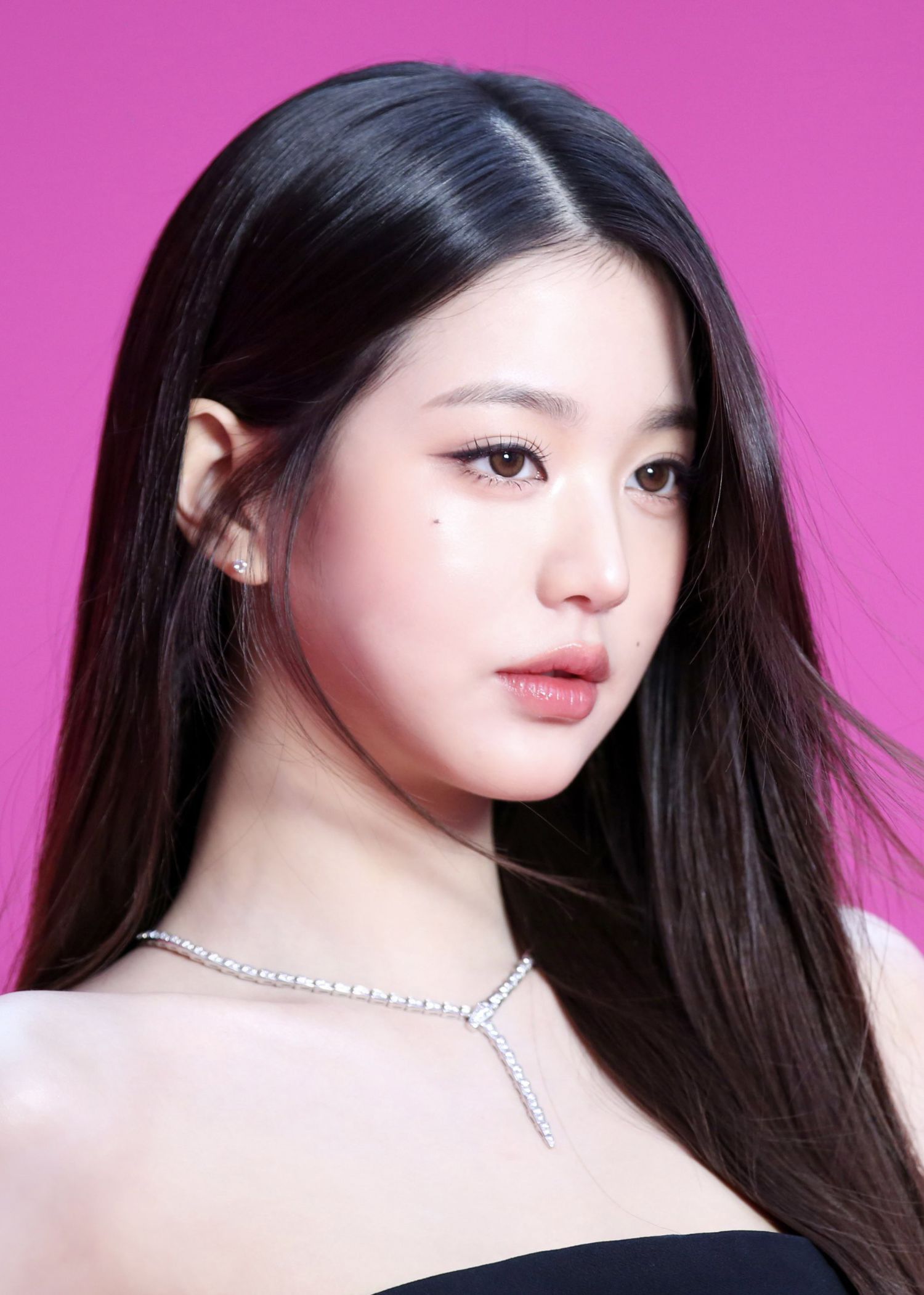 チャン・ウォニョン (IVE)の最新写真