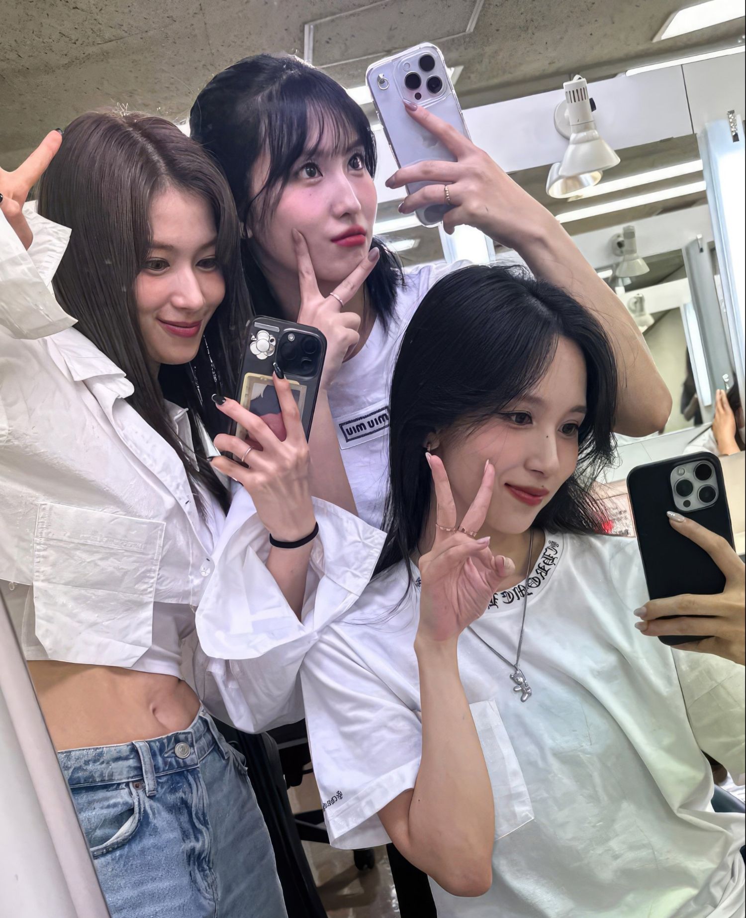 Momo (TWICE)的幕後花絮