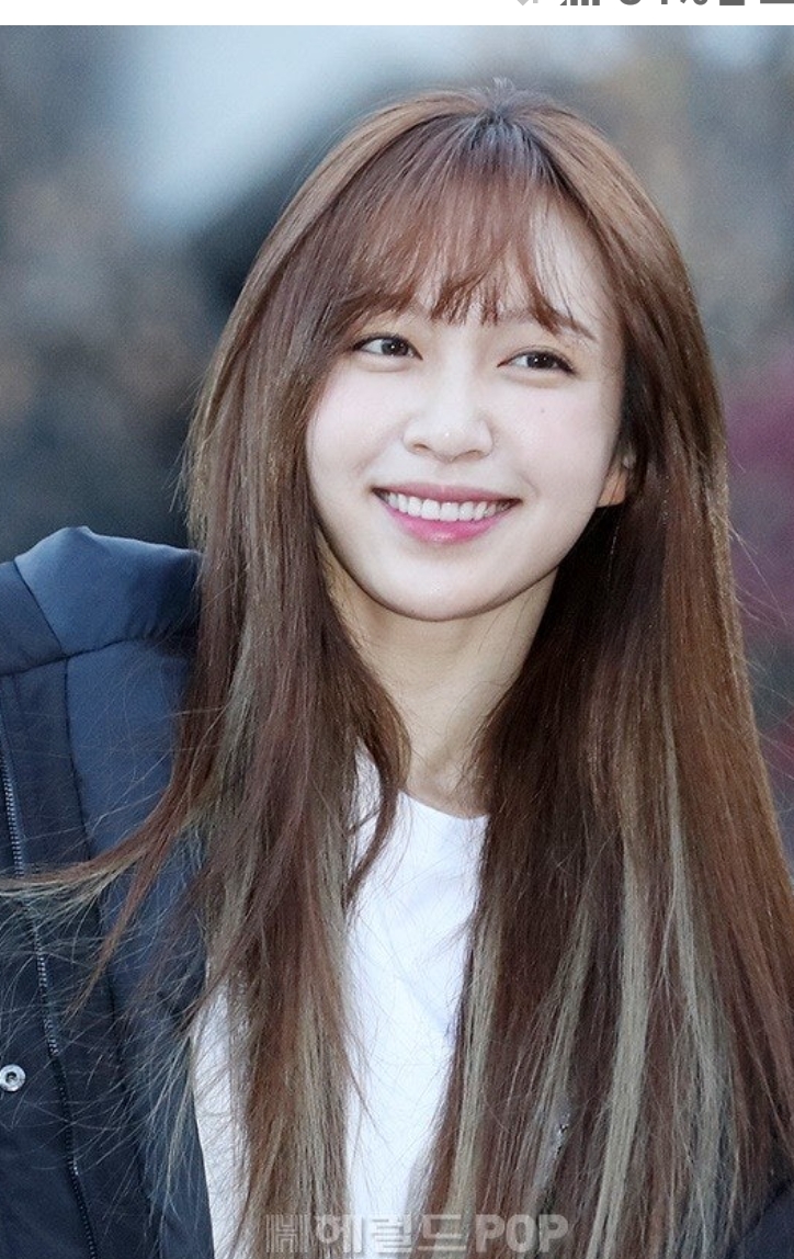 Behind-the-scenes cut of Hani (EXID)