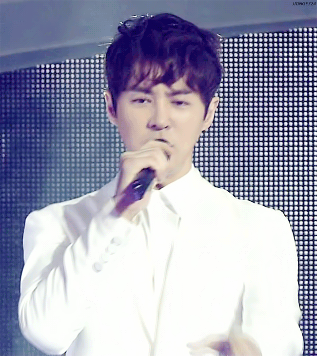 A moment captured by SHINHWA's fan