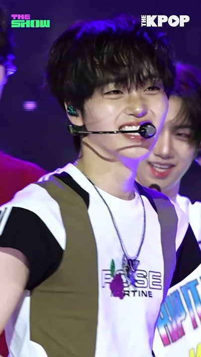 Behind-the-scenes cut of Hyeongjun (CRAVITY)