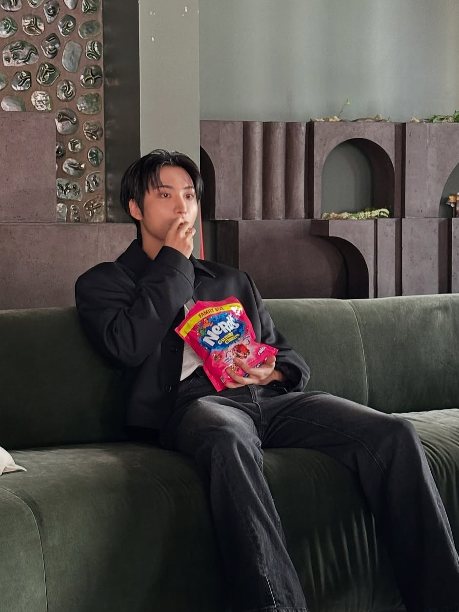 Behind-the-scenes cut of Seonghwa (ATEEZ)