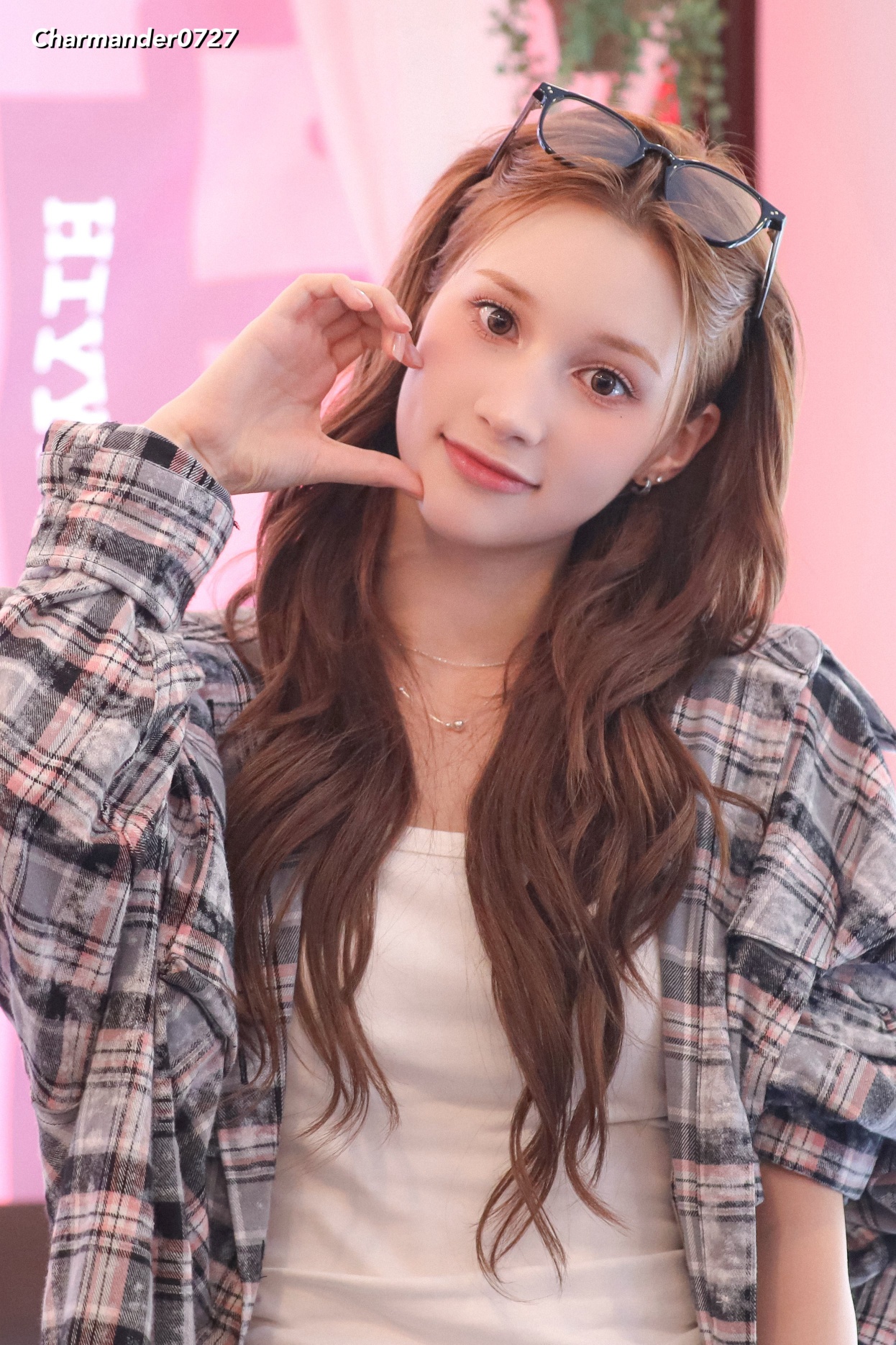 A moment captured by Huening Bahiyyih (Kep1er)'s fan