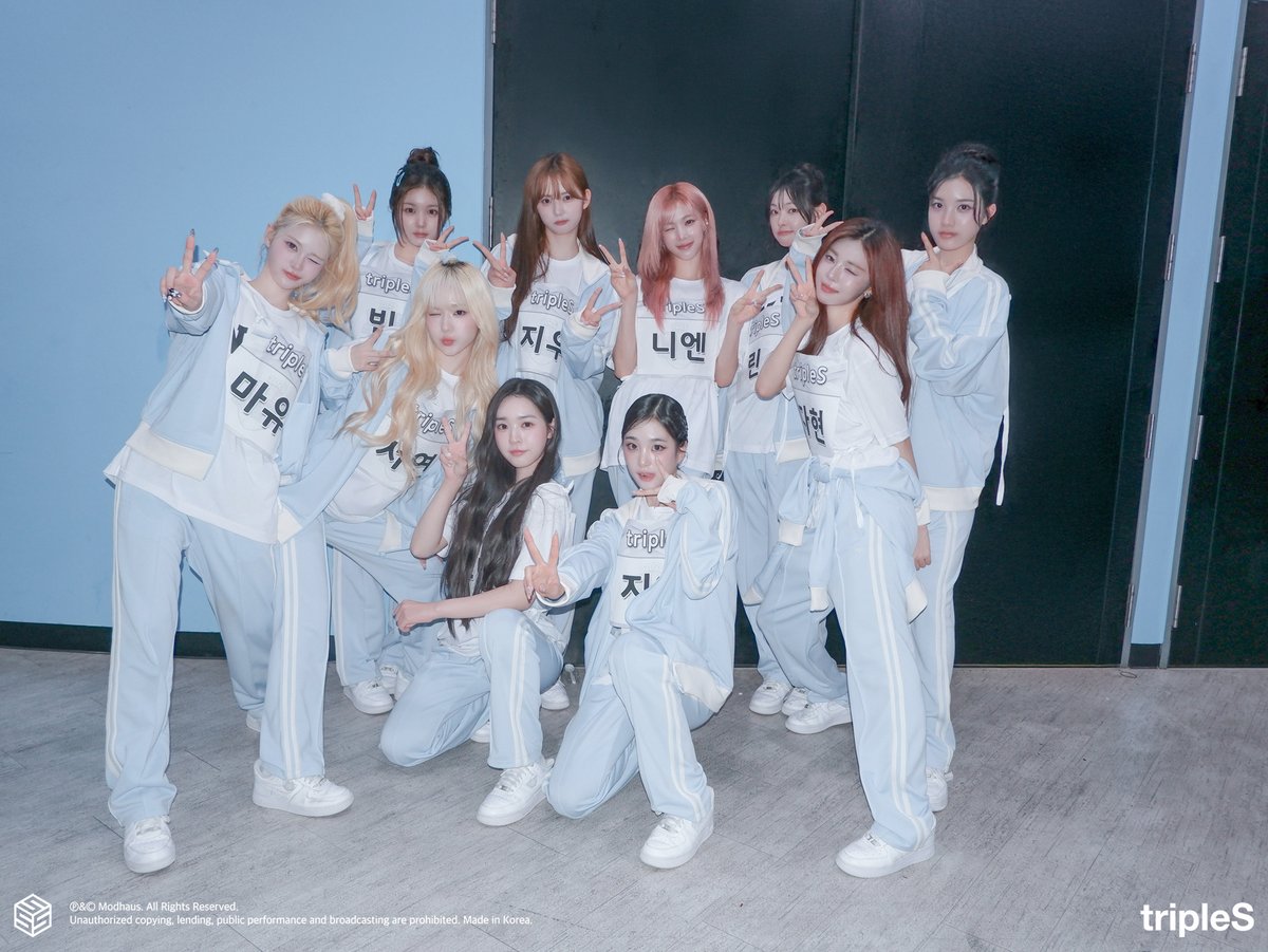Latest photo of tripleS