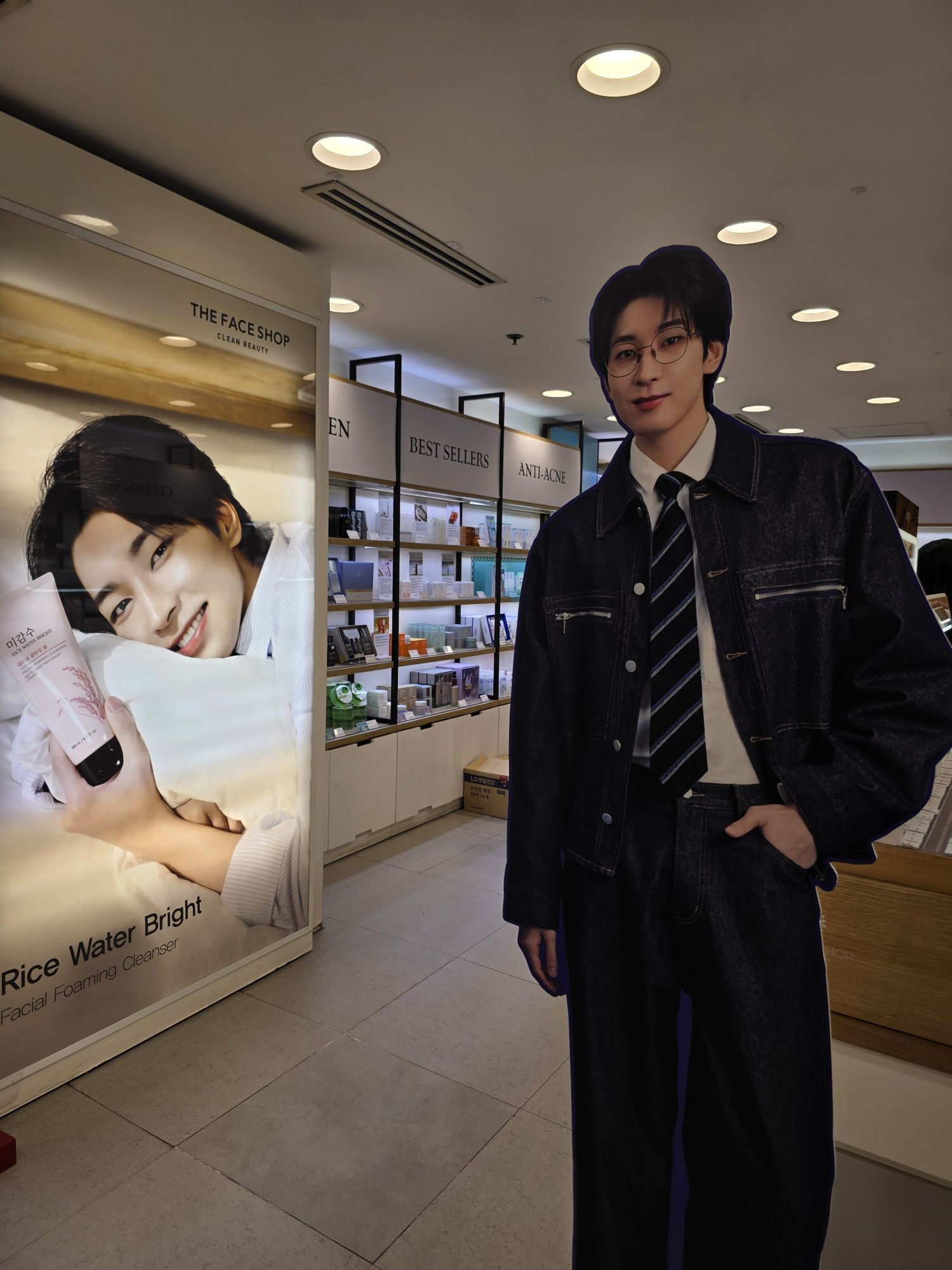Latest photo of Wonwoo (SEVENTEEN)