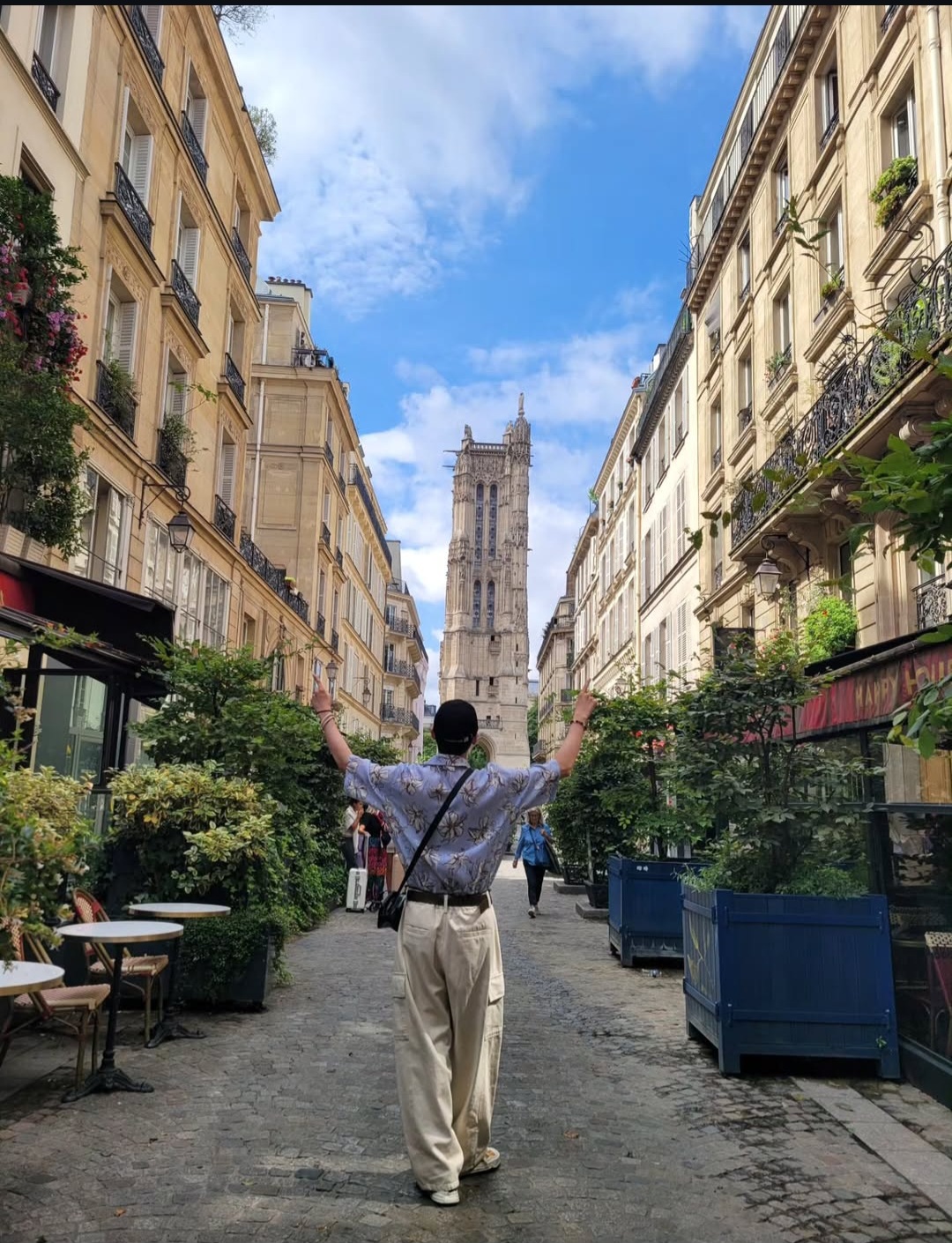 A moment captured by Lee Jinhyuk's fan