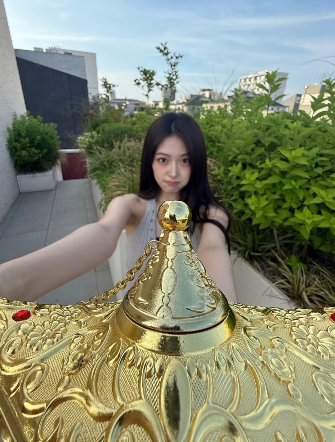 Behind-the-scenes cut of An Yujin (IVE)