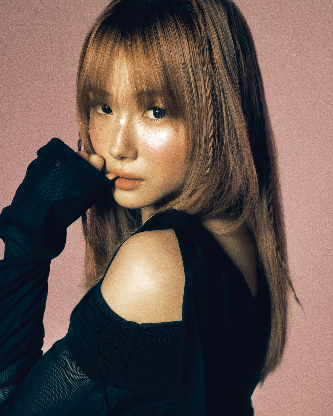 Behind-the-scenes cut of Seo Youngeun (Kep1er)