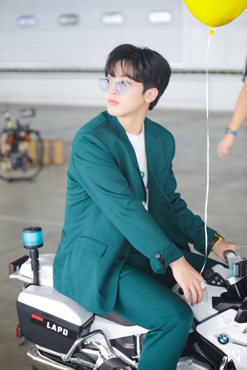 A moment captured by Kim Yohan (WEi)'s fan