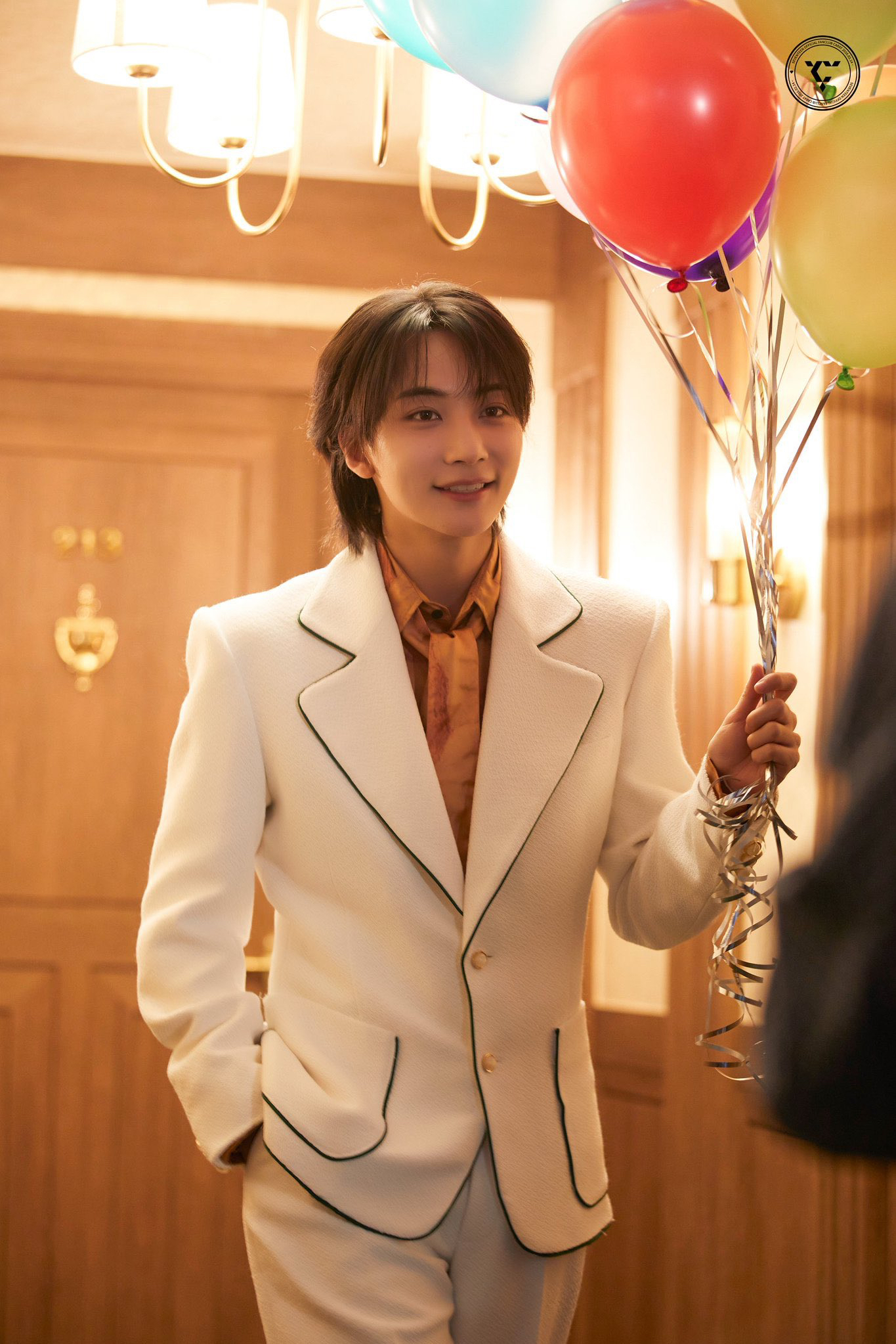 Recent activity shot of Jeonghan (SEVENTEEN)