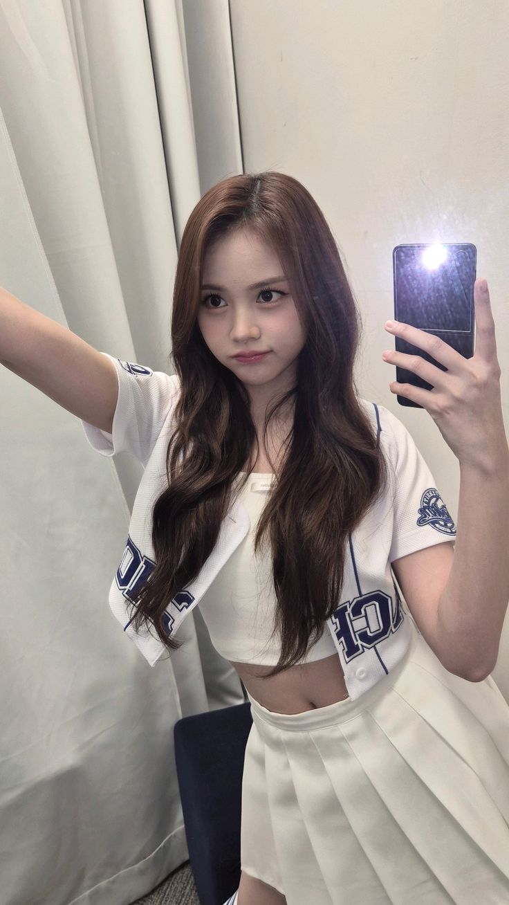 A moment captured by Carmen (Hearts2Hearts)'s fan