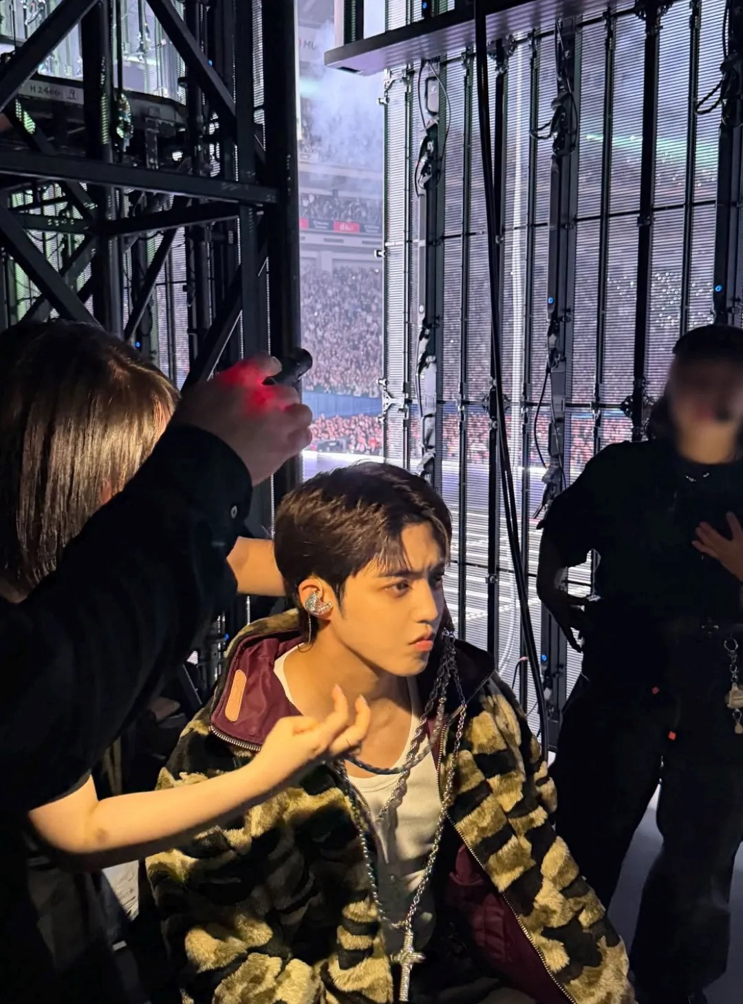 S.Coups (SEVENTEEN)的幕后花絮