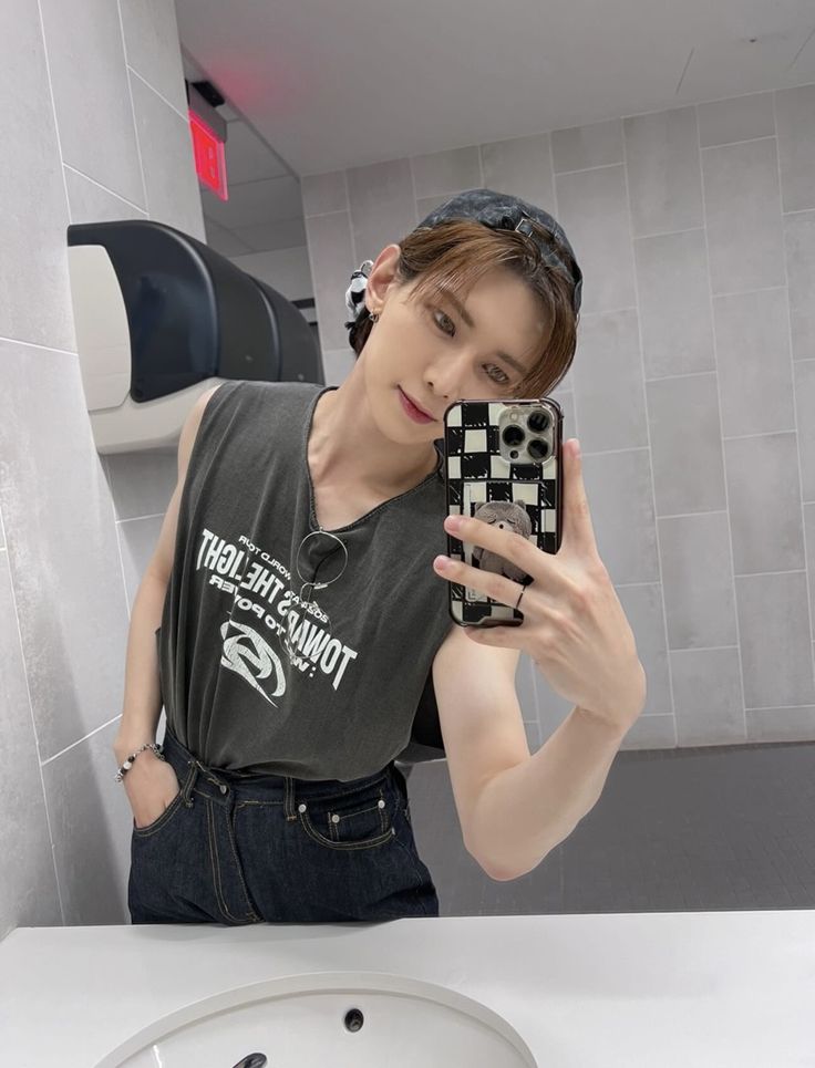 에이티즈의 비하인드 컷