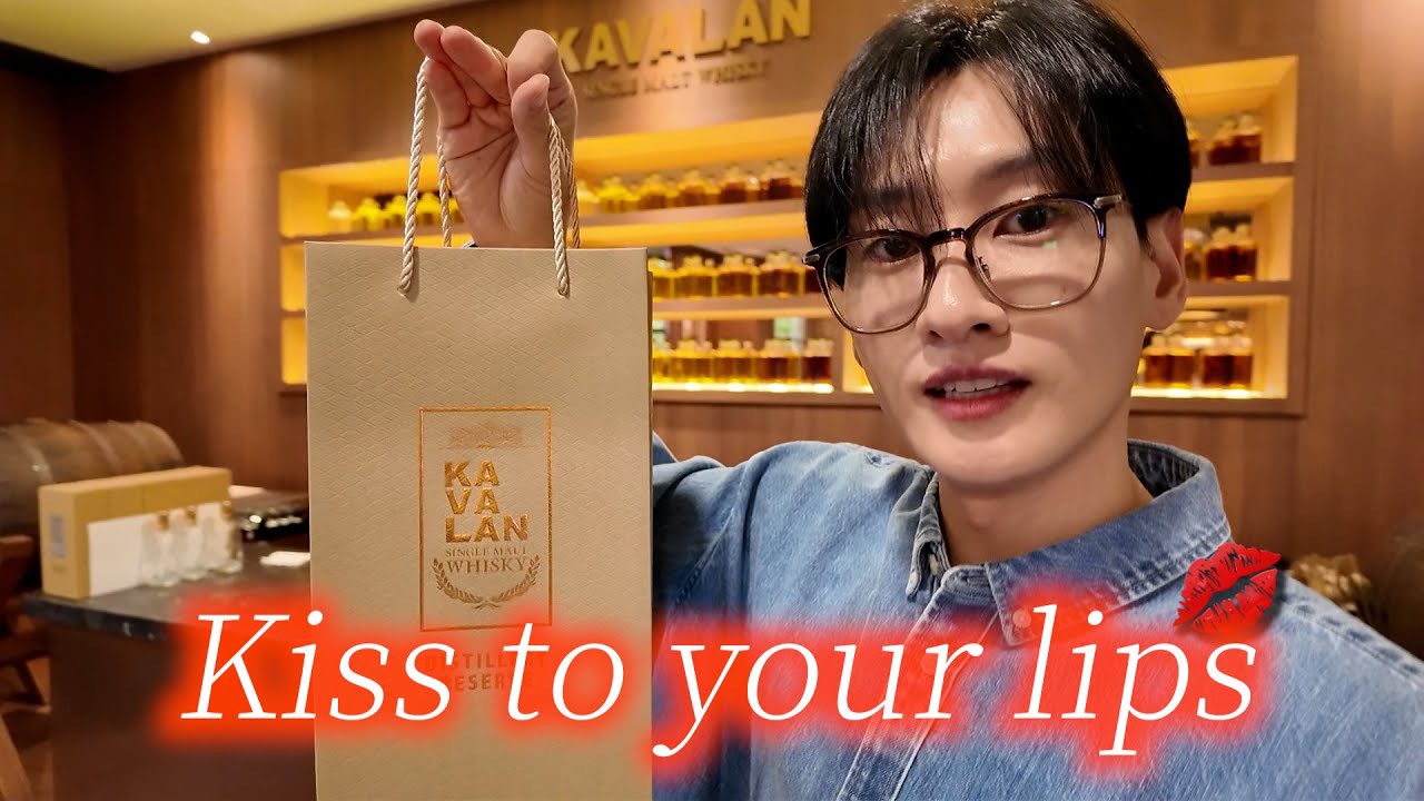 Behind-the-scenes cut of Eunhyuk (Super Junior)