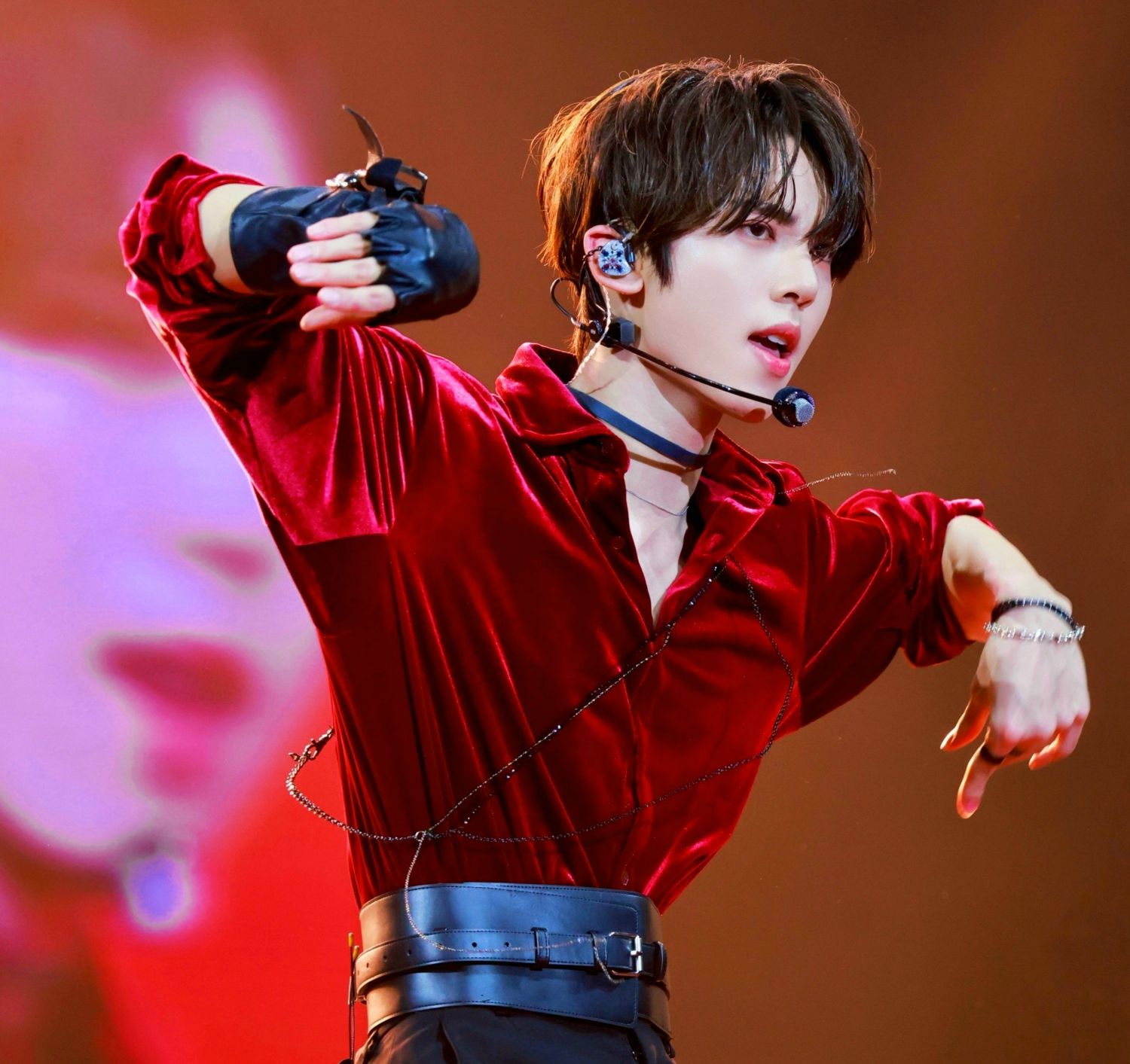 A moment captured by Han Yujin (ZEROBASEONE)'s fan