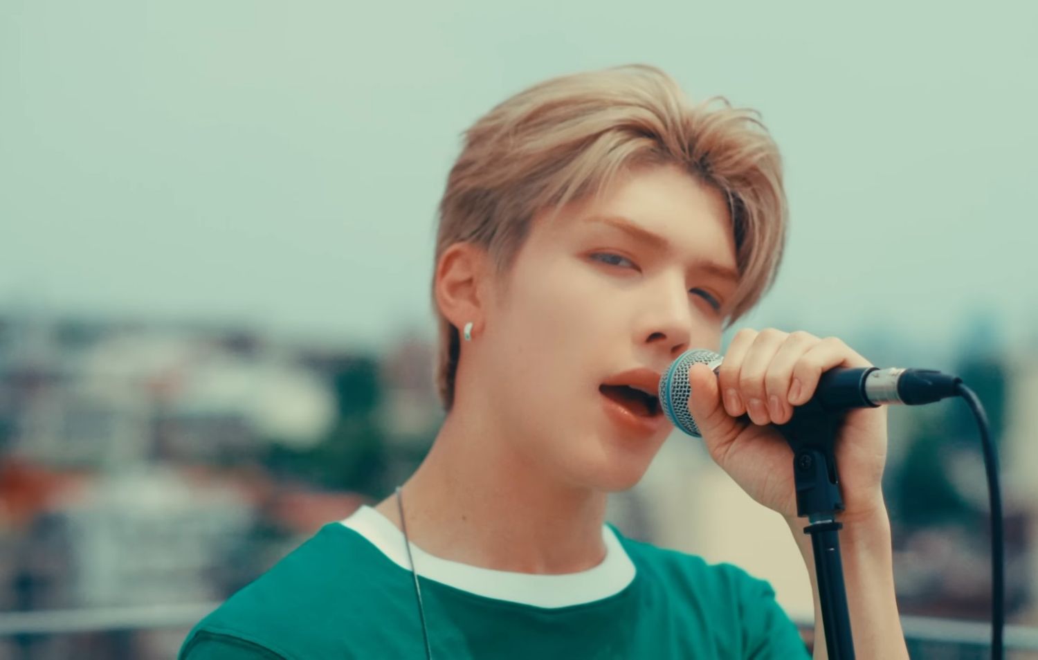 A moment captured by Maki (&TEAM)'s fan