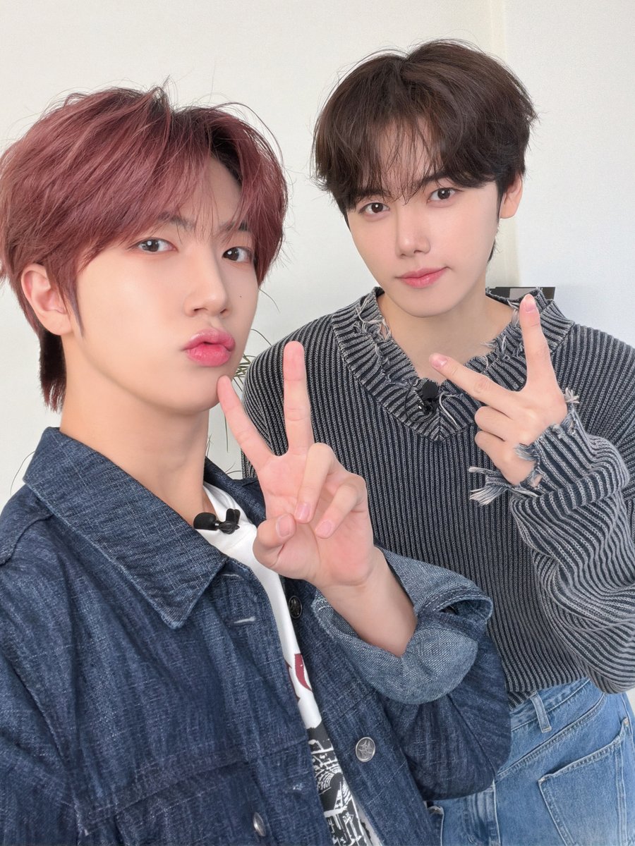 Latest photo of CRAVITY