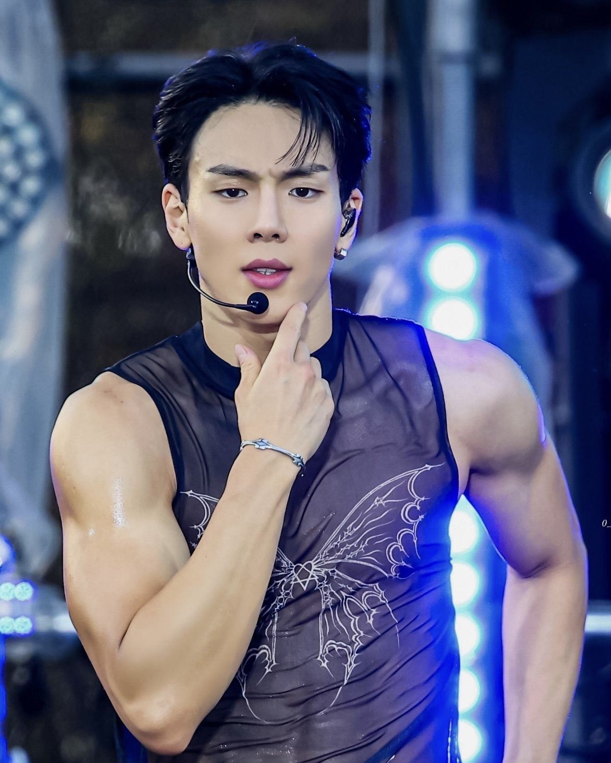 Today's hottest K-pop community feed