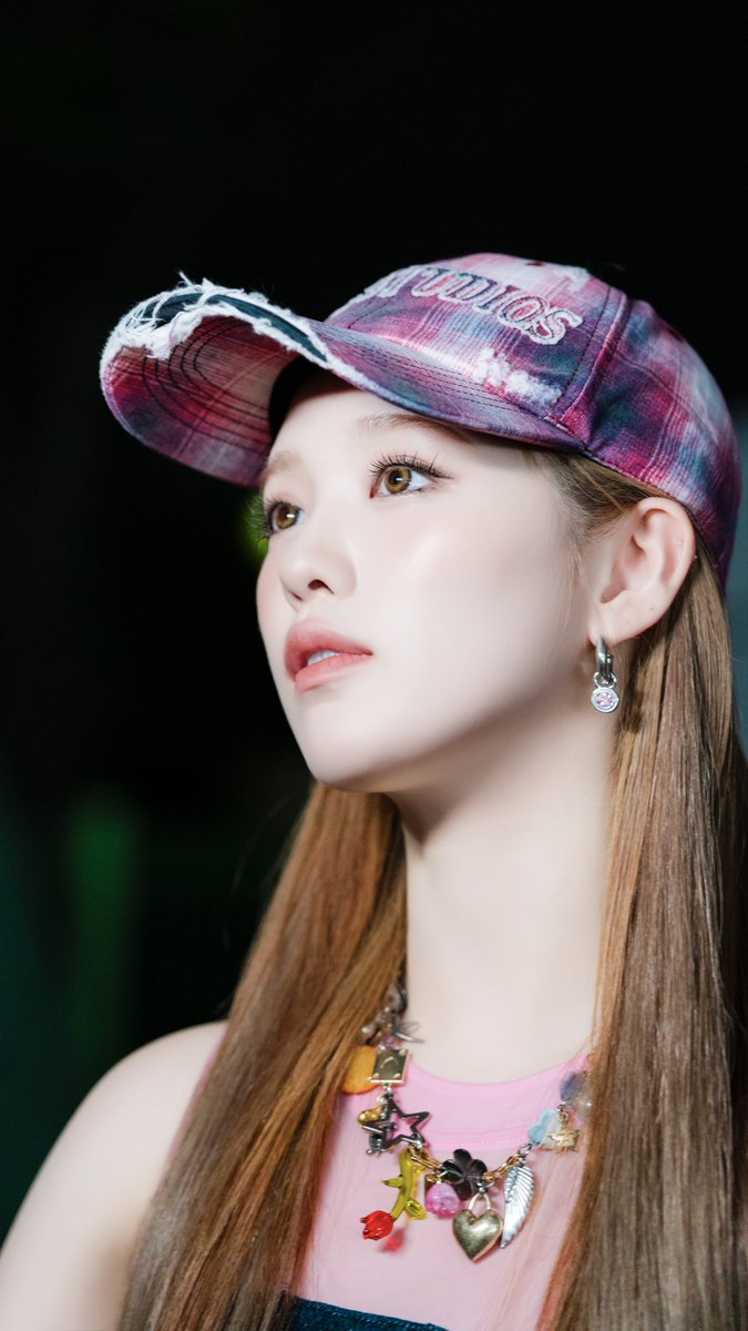 A moment captured by NiziU's fan