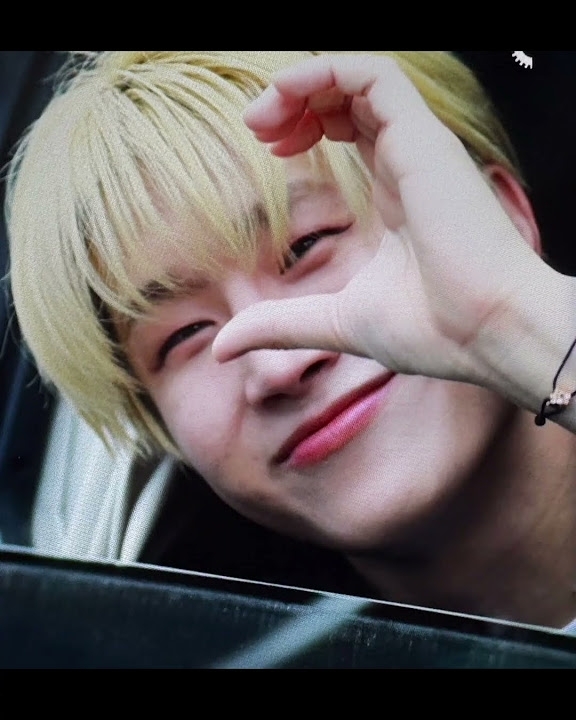 Behind-the-scenes cut of Jinjin (ASTRO)