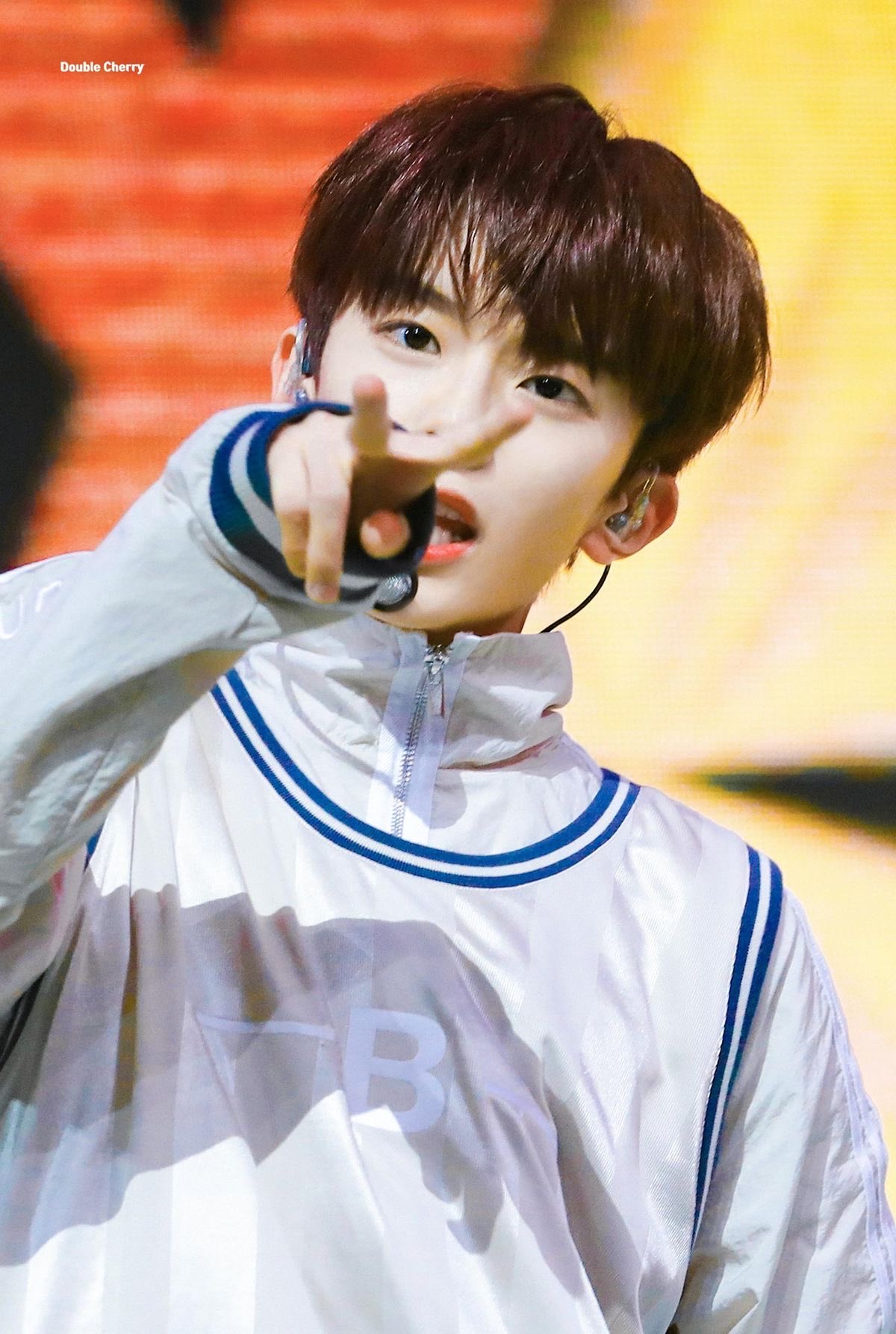 Recent activity shot of Kangmin (VERIVERY)