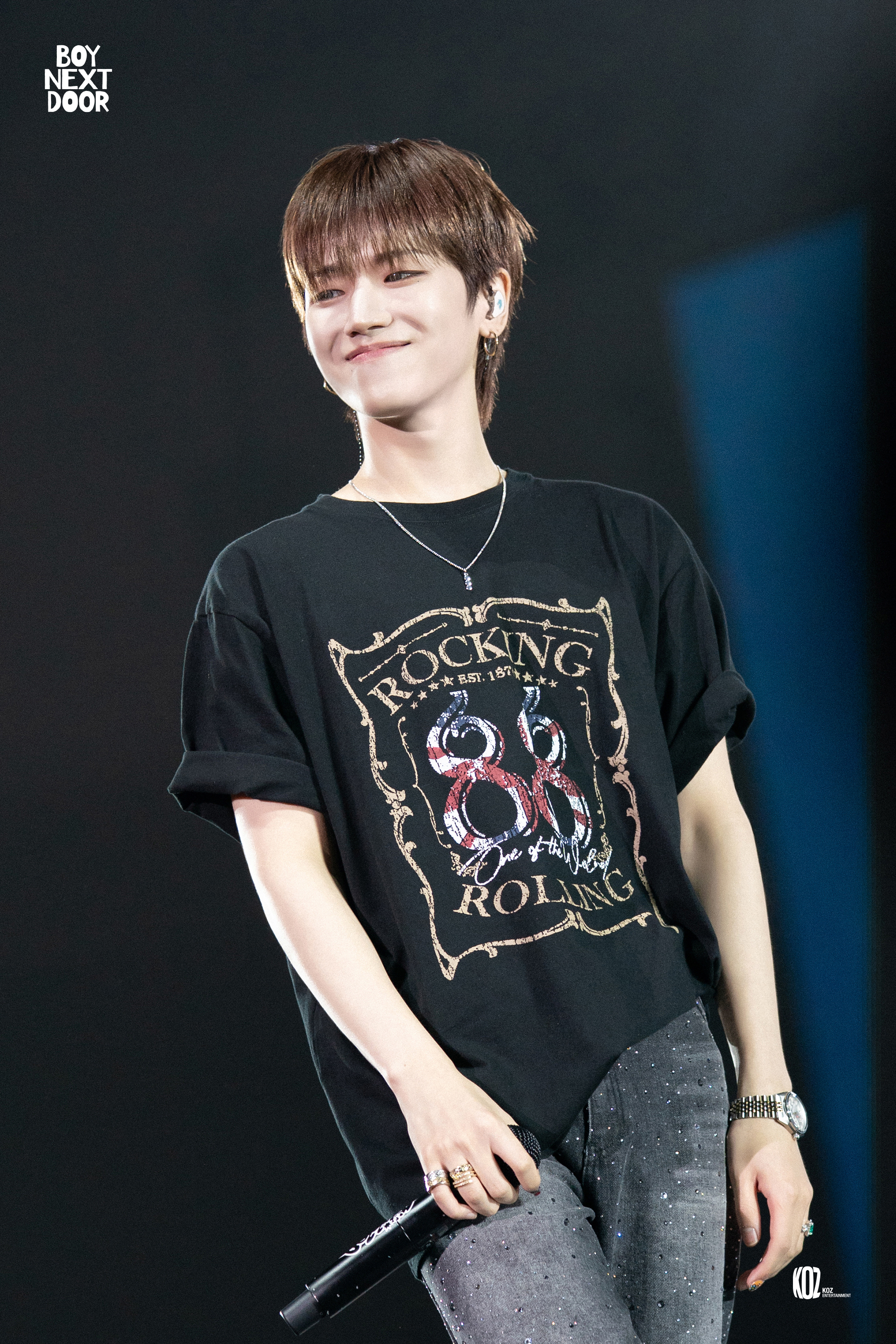 A moment captured by Riwoo (BOYNEXTDOOR)'s fan