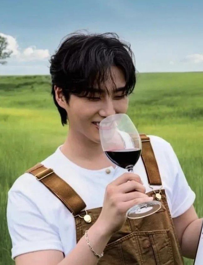 Behind-the-scenes cut of Young K (DAY6)