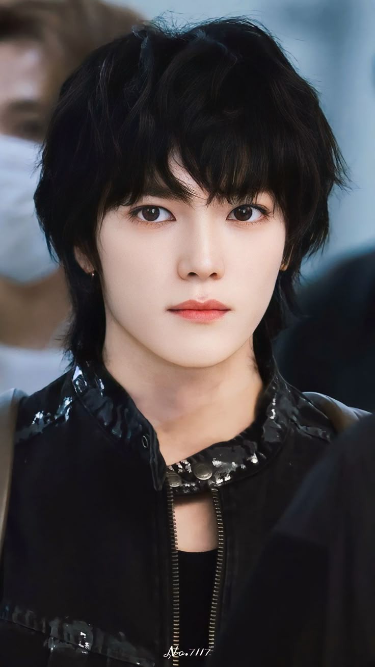 A heartfelt wallpaper shared by Taeyong (NCT 127)'s fans