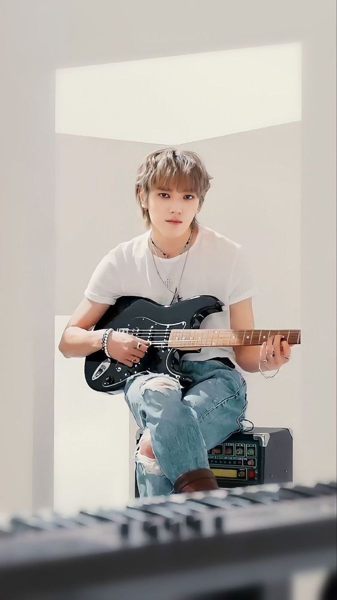 A heartfelt wallpaper shared by Taeyong (NCT 127)'s fans