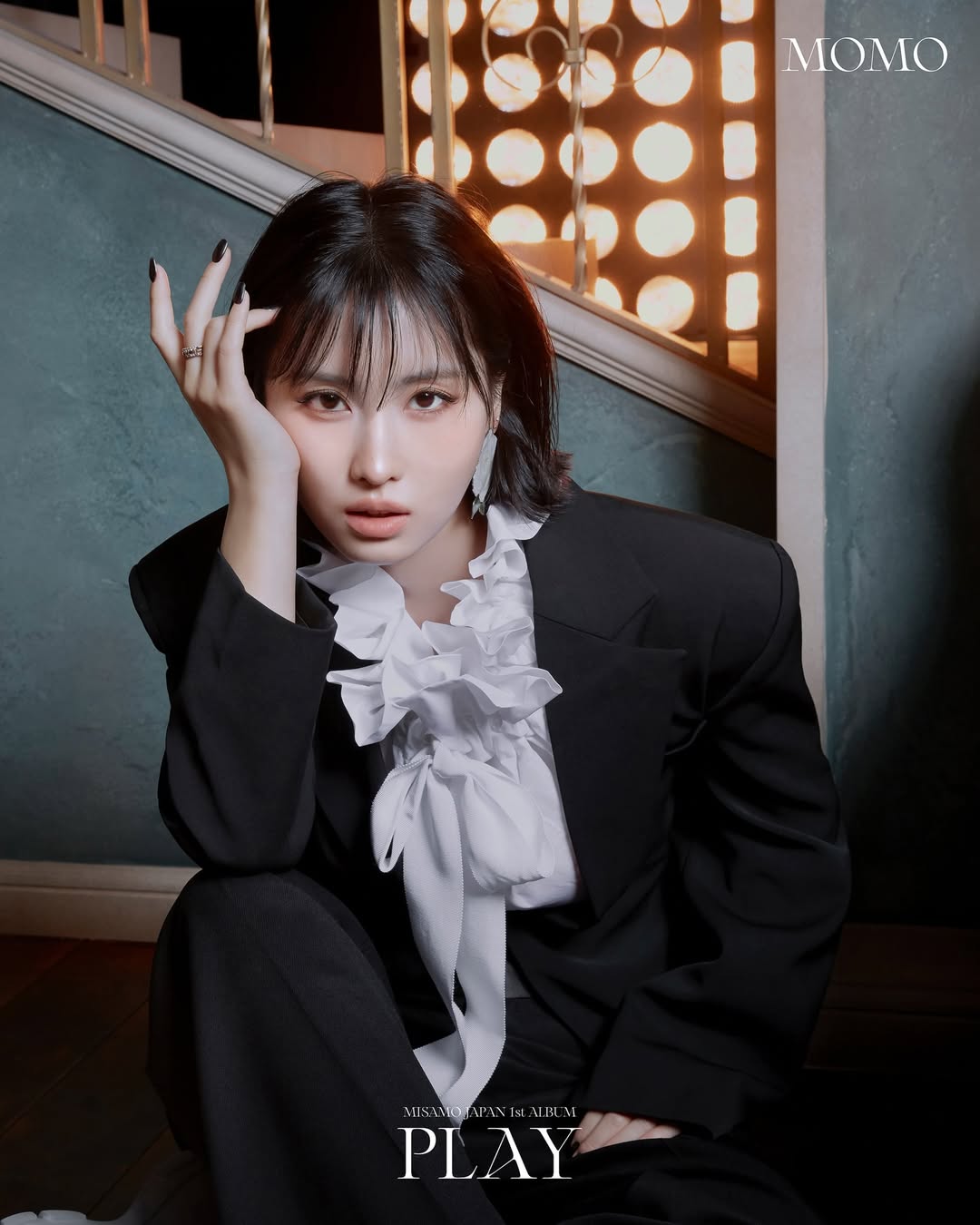 Foto aktivitas terbaru Momo (TWICE)