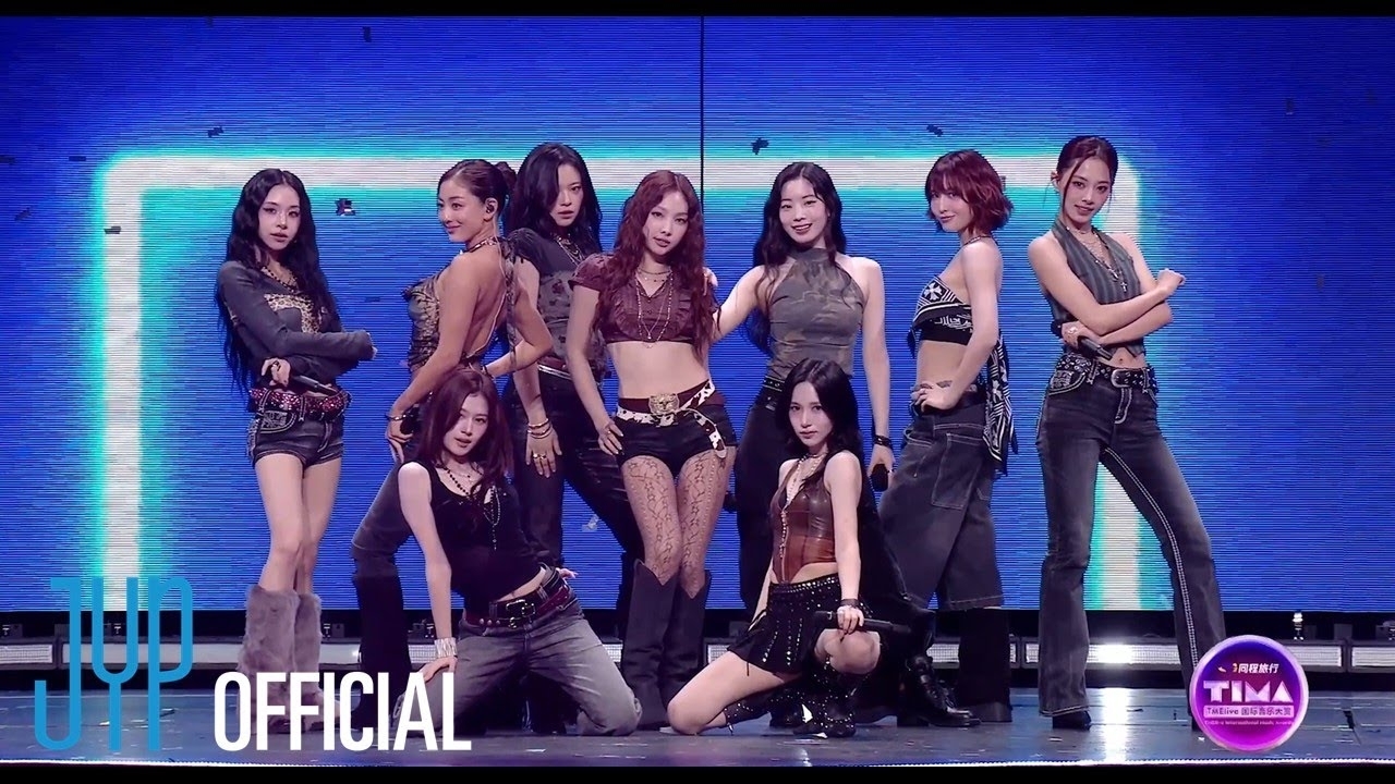 Latest photo of TWICE