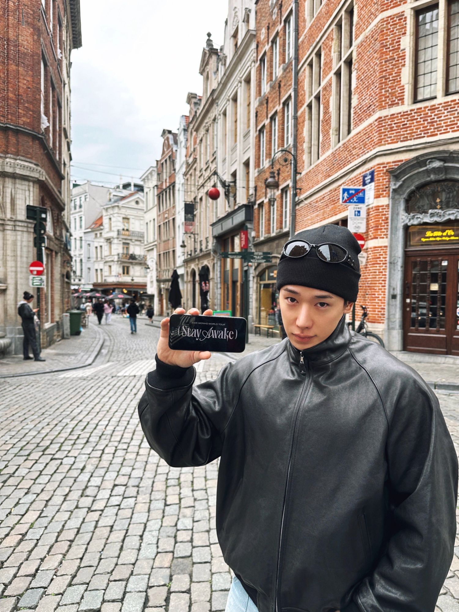 Behind-the-scenes cut of Wonho