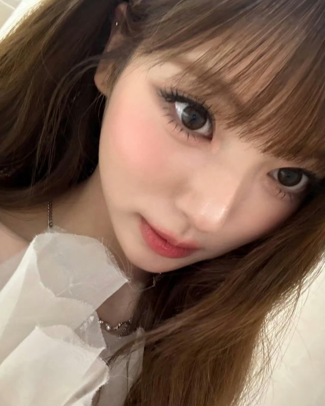 Recent activity shot of Anna (MEOVV)