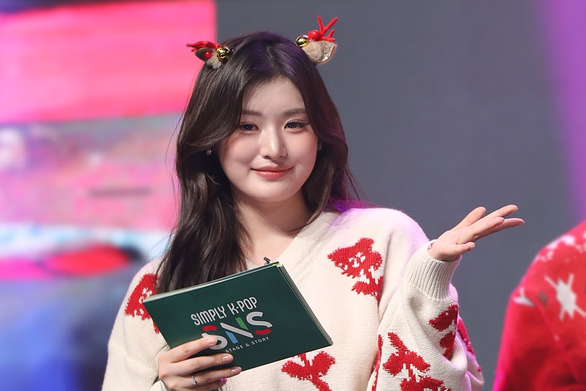 Behind-the-scenes cut of FIFTY FIFTY