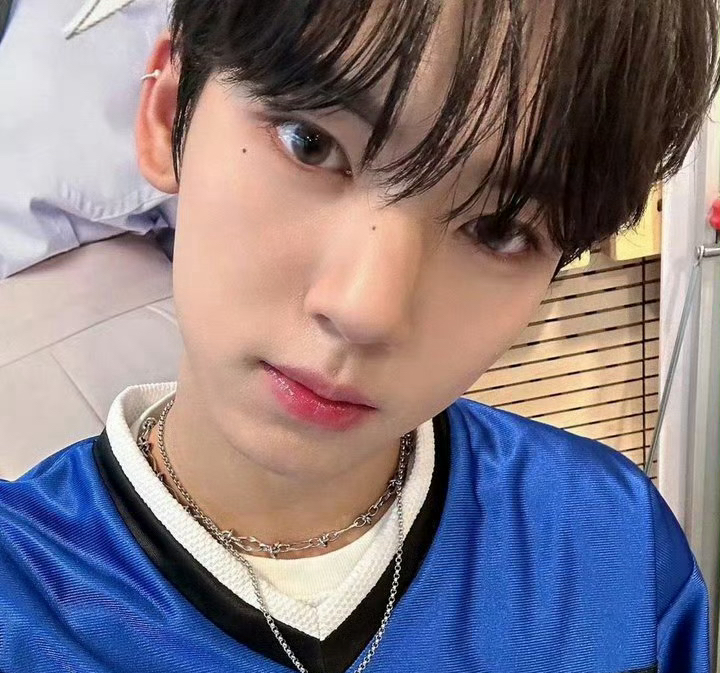 Latest photo of Han Yujin (ZEROBASEONE)