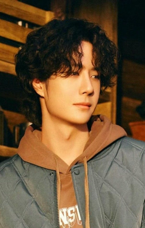 王一博的最新活动照片