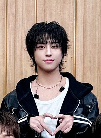 Behind-the-scenes cut of Taki (&TEAM)