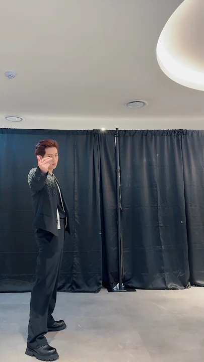 Recent activity shot of Shownu (MONSTA X)