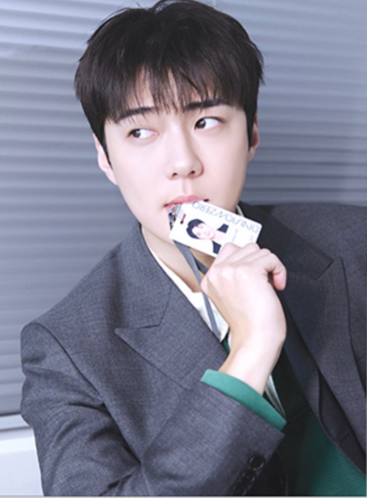 Behind-the-scenes cut of Sehun (EXO)