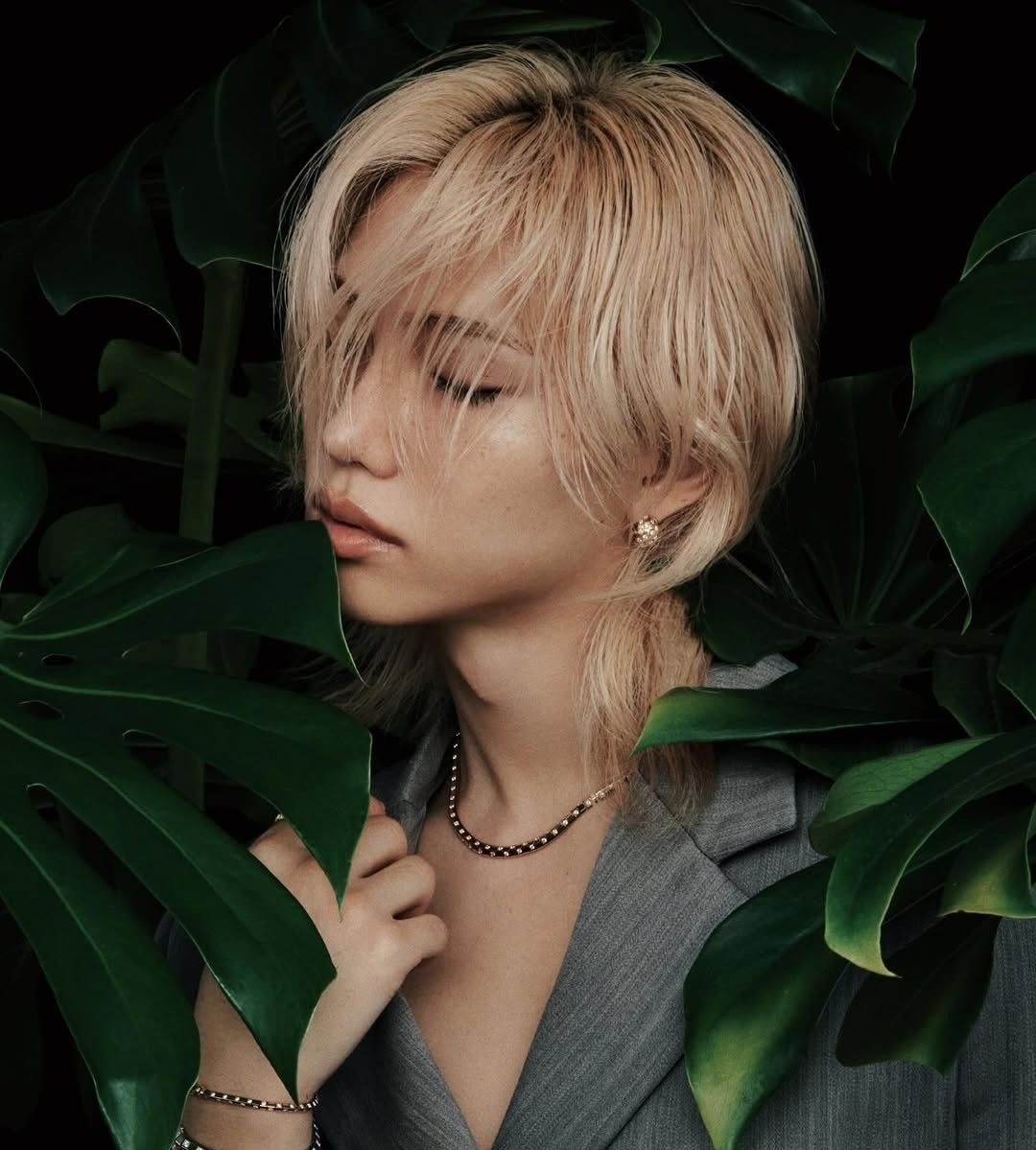 Today's hottest K-pop community feed