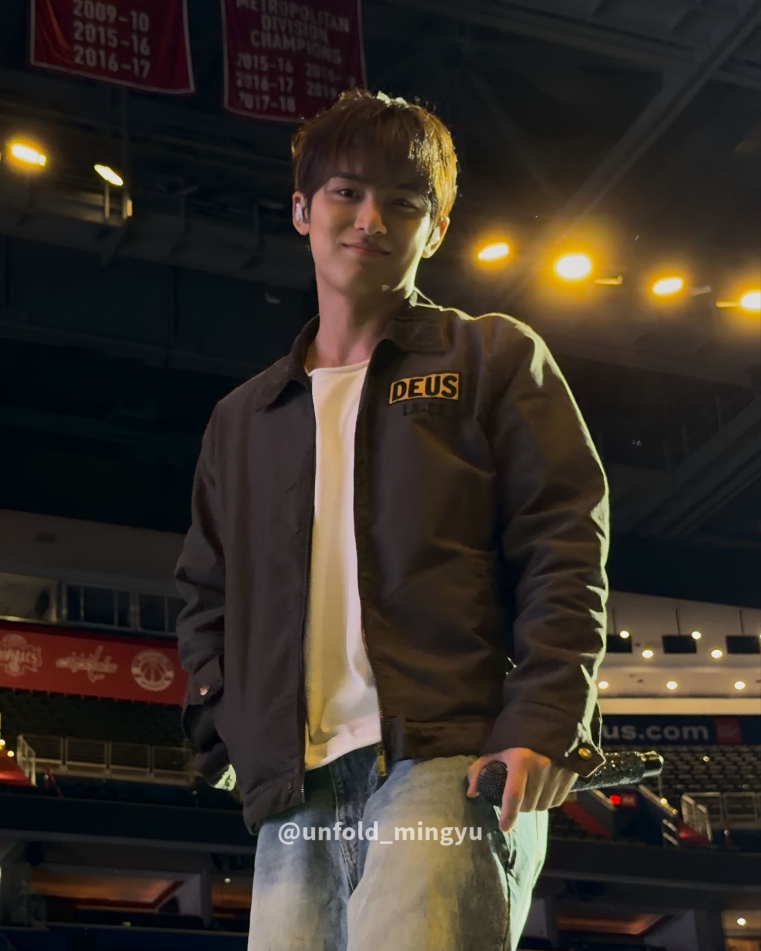 Recent activity shot of Mingyu (SEVENTEEN)