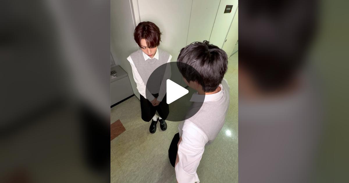 A moment captured by JL (AHOF)'s fan