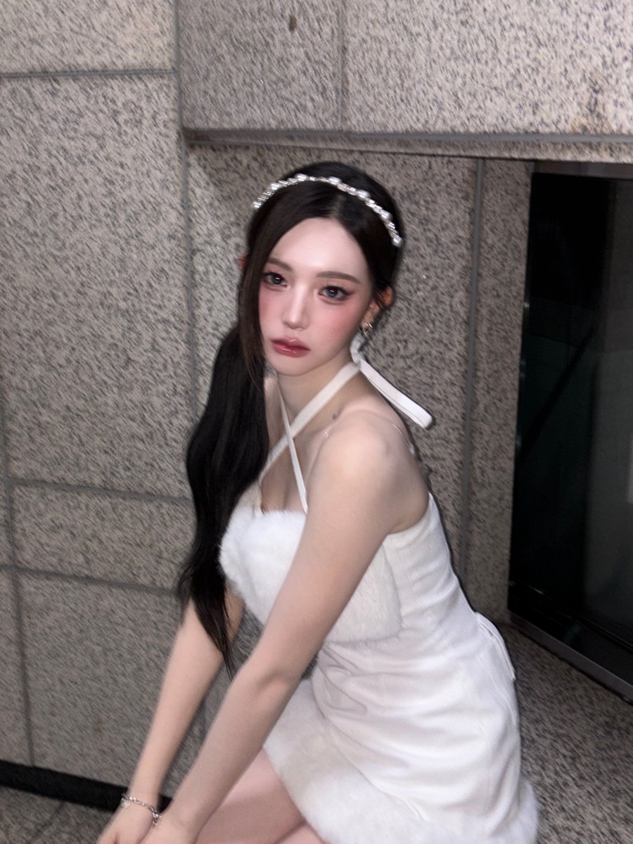 A moment captured by tripleS's fan