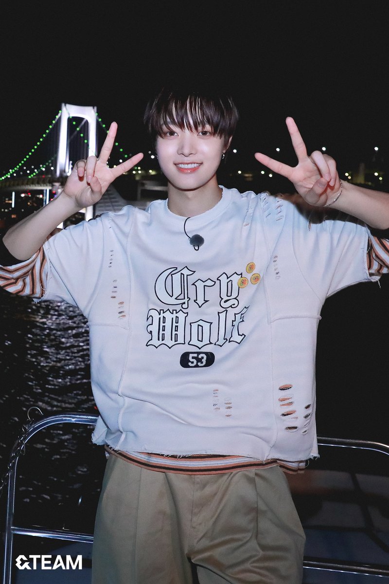 Recent activity shot of &TEAM